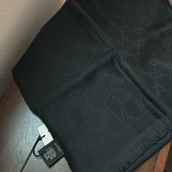 Gucci🖤GG Jacquard pattern knitted scarf - Picture 4 of 6
